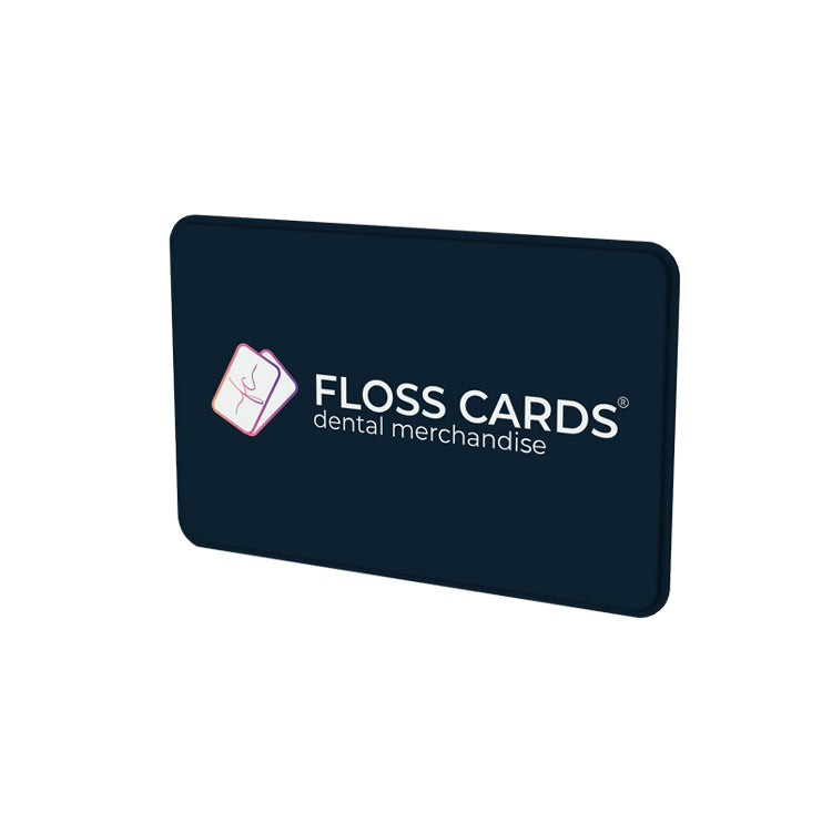 Vorderseite einer floss cards® Zahnseide-Visitenkarte – einer innovativen Visitenkarte im Kreditkartenformat mit integriertem Zahnseidespender.